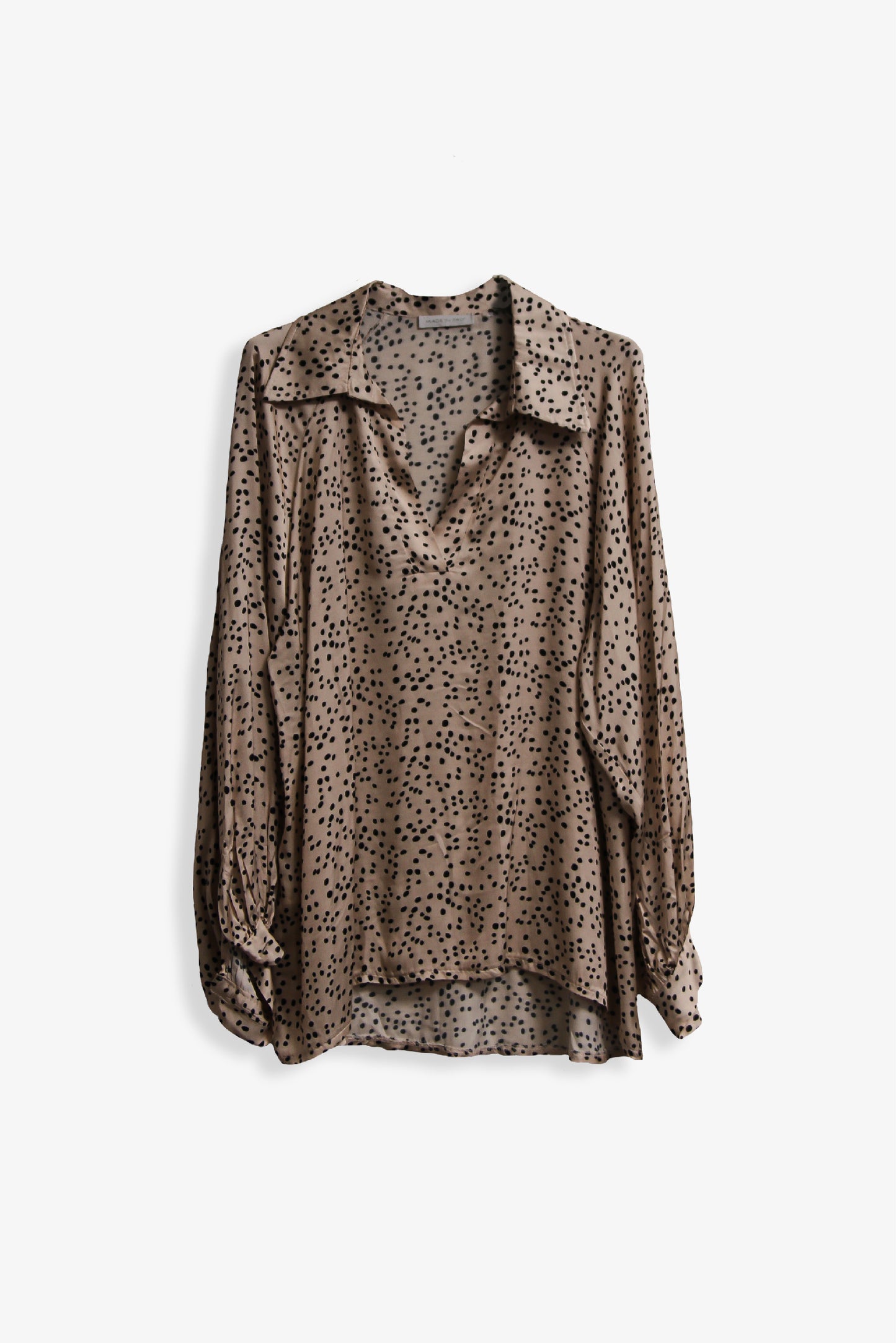EMME, Blus